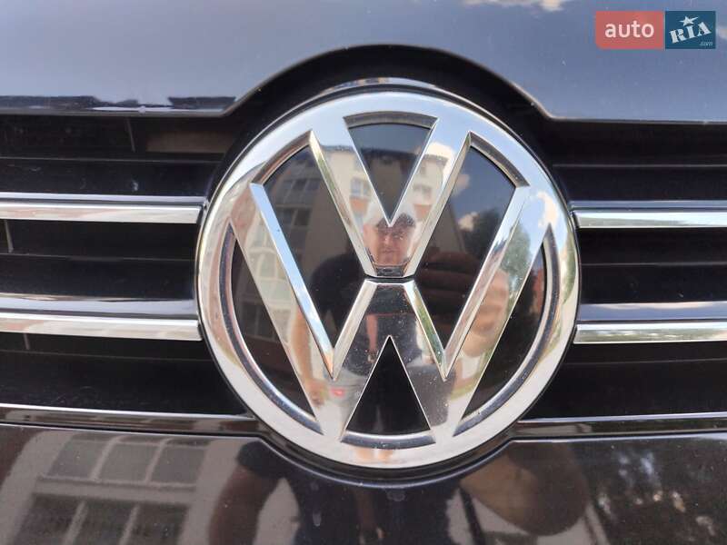 Мінівен Volkswagen Sharan 2016 в Рівному