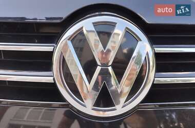 Мінівен Volkswagen Sharan 2016 в 
