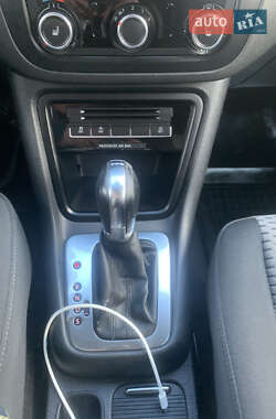 Минивэн Volkswagen Sharan 2013 в 