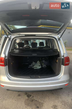 Минивэн Volkswagen Sharan 2013 в 