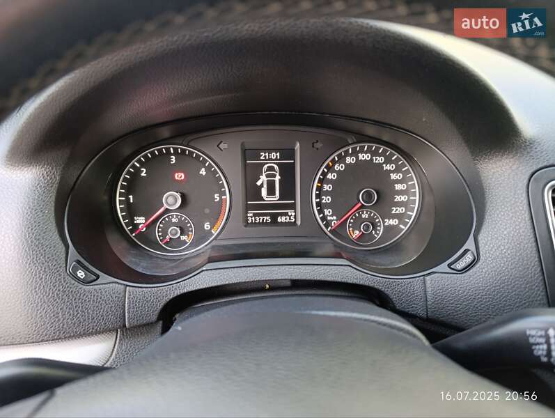 Минивэн Volkswagen Sharan 2012 в Самборе