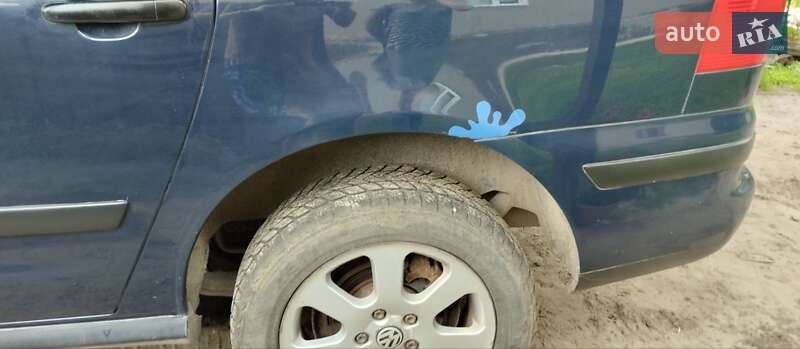 Минивэн Volkswagen Sharan 2004 в Львове