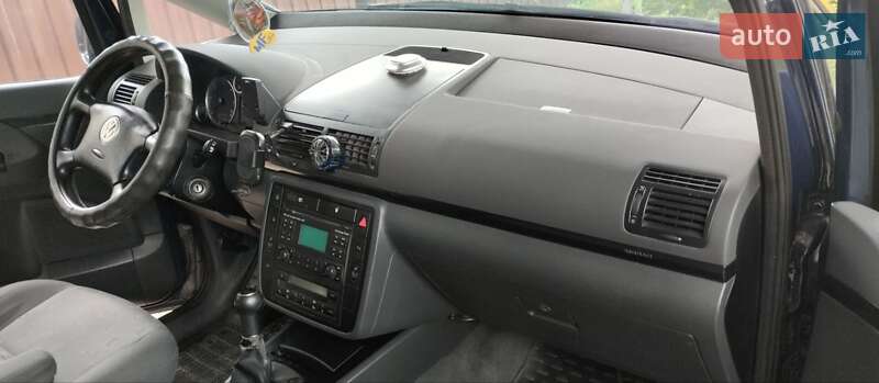 Минивэн Volkswagen Sharan 2004 в Львове