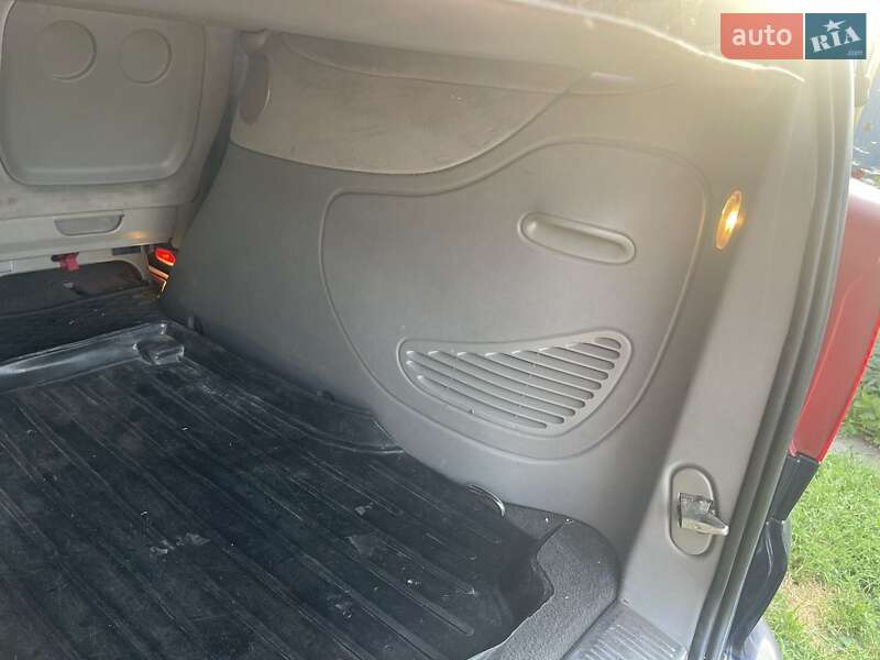 Минивэн Volkswagen Sharan 2002 в Черкассах