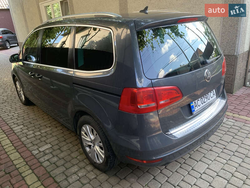 Мінівен Volkswagen Sharan 2013 в Іршаві