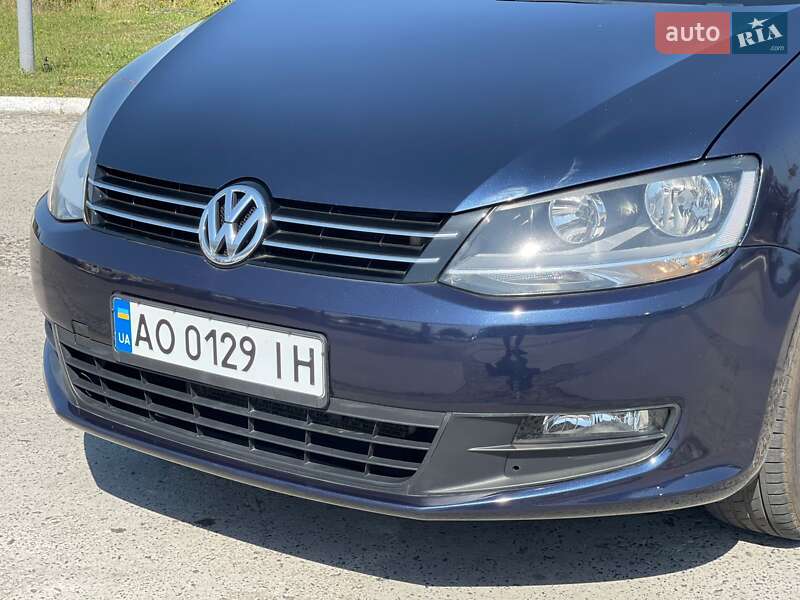 Минивэн Volkswagen Sharan 2013 в Ужгороде