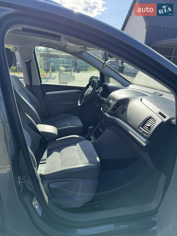 Мінівен Volkswagen Sharan 2012 в Львові