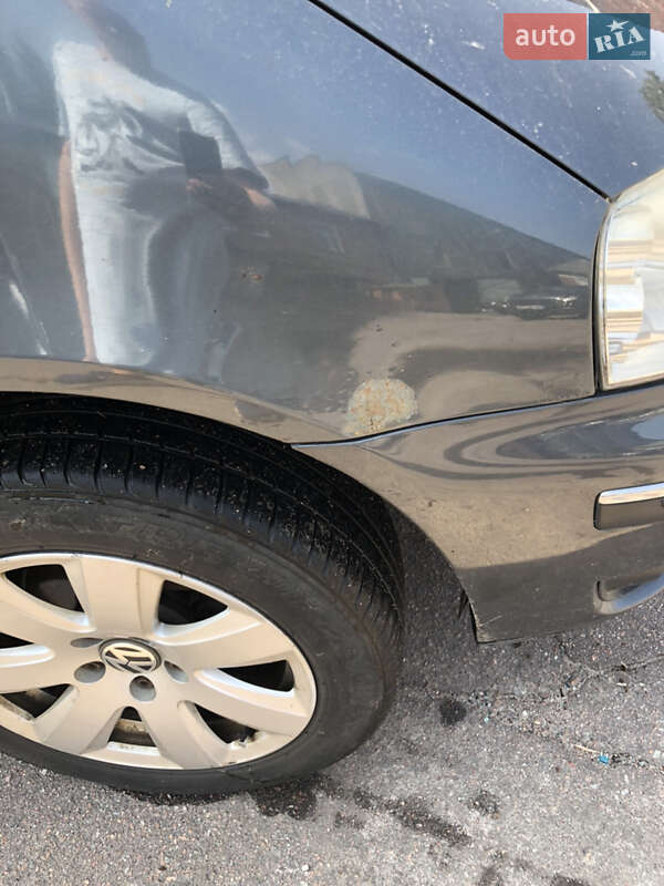 Минивэн Volkswagen Sharan 2007 в Романове