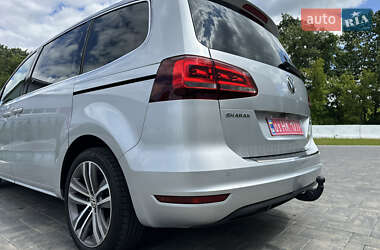 Минивэн Volkswagen Sharan 2017 в 