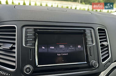 Минивэн Volkswagen Sharan 2017 в 