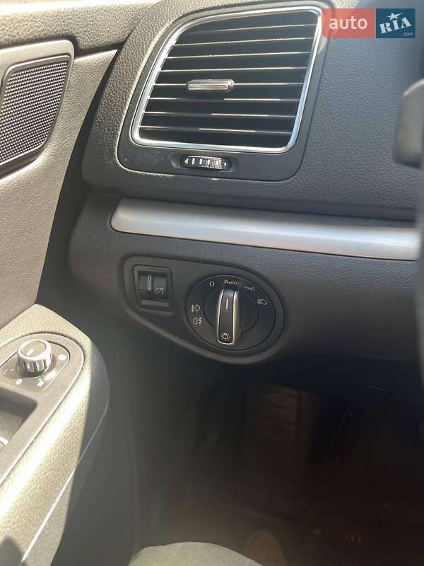 Минивэн Volkswagen Sharan 2015 в Киеве