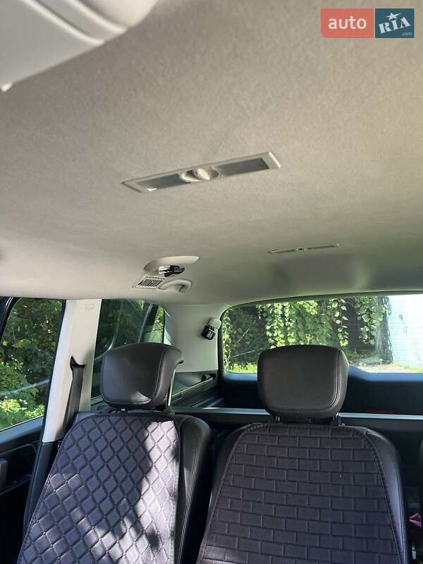 Минивэн Volkswagen Sharan 2015 в Киеве