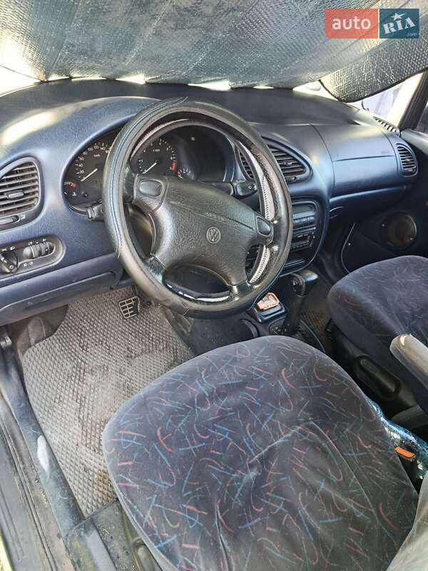 Мінівен Volkswagen Sharan 1996 в Борисполі