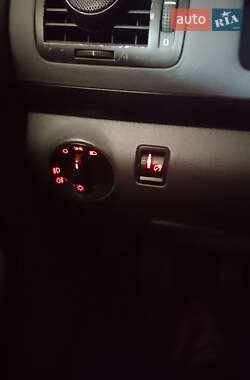 Мінівен Volkswagen Sharan 2001 в 