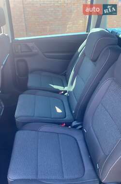 Минивэн Volkswagen Sharan 2017 в 