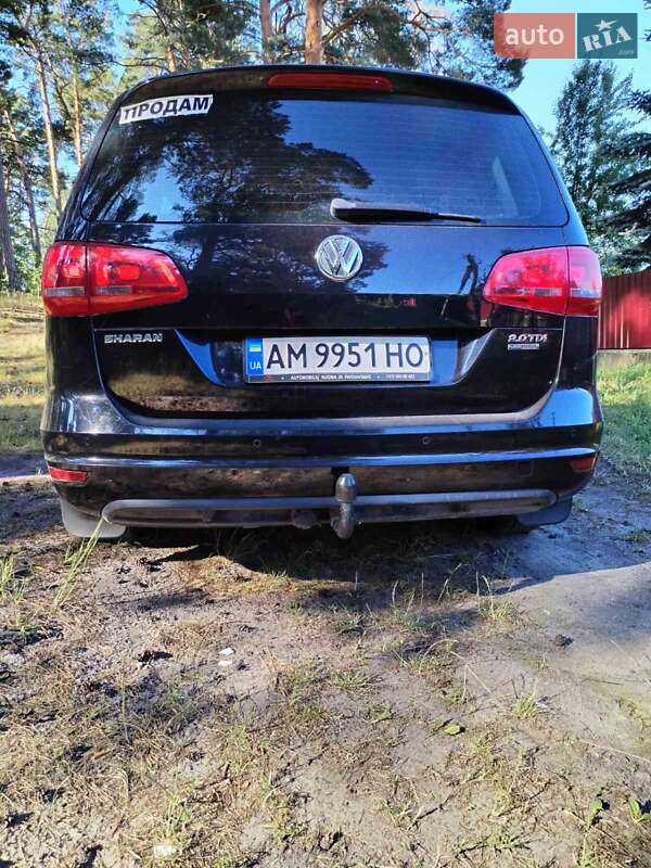 Минивэн Volkswagen Sharan 2013 в Звягеле