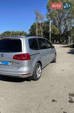 Минивэн Volkswagen Sharan 2011 в 