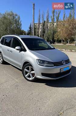 Минивэн Volkswagen Sharan 2011 в 