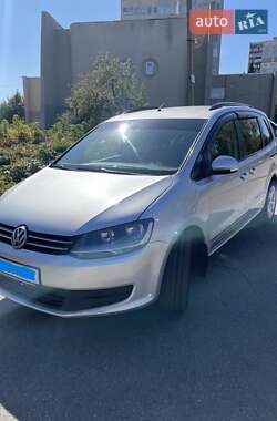 Минивэн Volkswagen Sharan 2011 в 