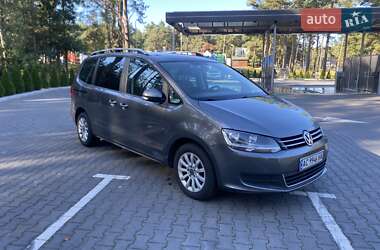 Минивэн Volkswagen Sharan 2011 в 
