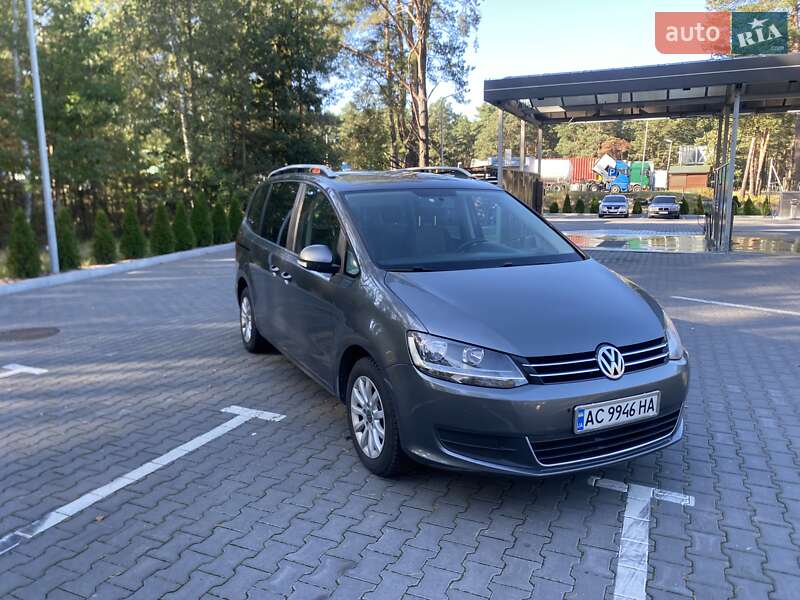 Минивэн Volkswagen Sharan 2010 в Маневичах