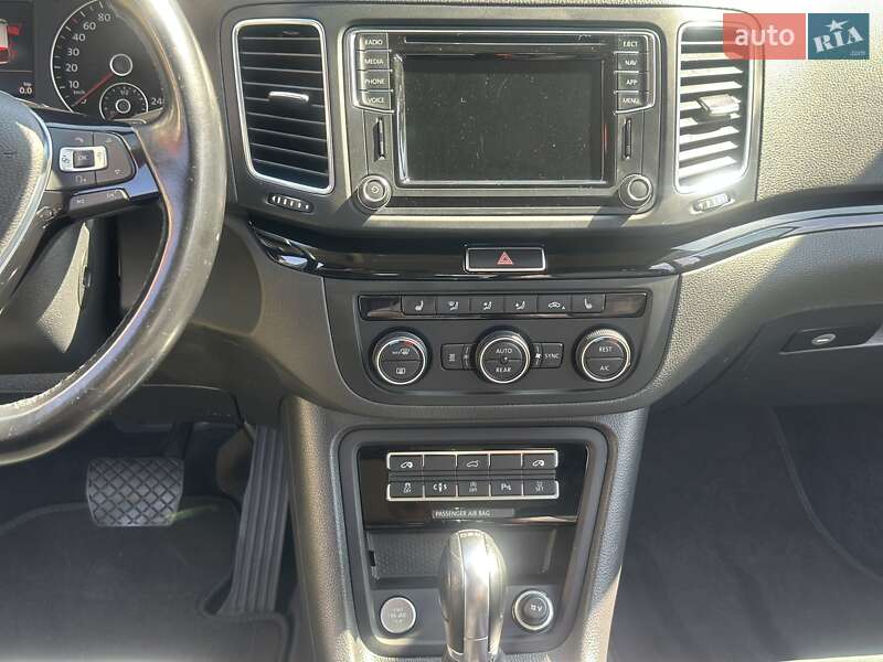 Минивэн Volkswagen Sharan 2017 в Ковеле
