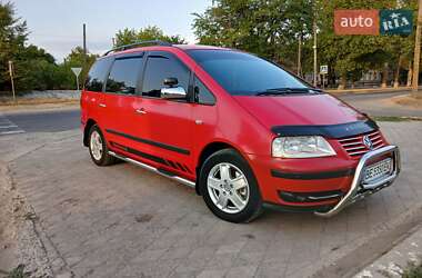 Минивэн Volkswagen Sharan 2002 в Новой Одессе