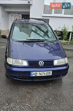 Мінівен Volkswagen Sharan 1999 в Вінниці