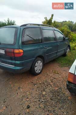 Минивэн Volkswagen Sharan 1996 в Виннице