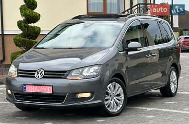 Мінівен Volkswagen Sharan 2015 в Дрогобичі