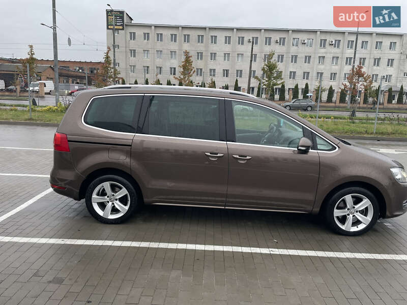 Минивэн Volkswagen Sharan 2012 в Виннице