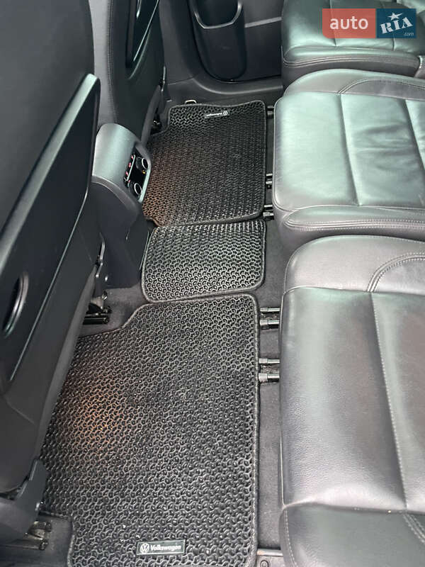 Минивэн Volkswagen Sharan 2012 в Виннице