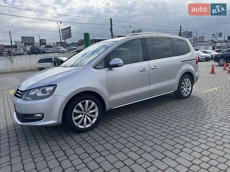 Минивэн Volkswagen Sharan 2013 в Черновцах