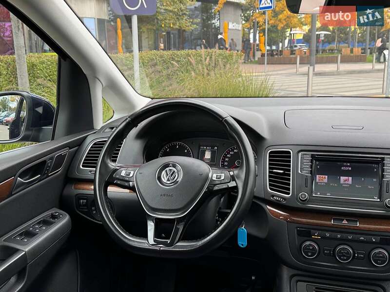 Минивэн Volkswagen Sharan 2019 в Киеве фото 13 Минивэн Volkswagen Sharan 2019 в Киеве