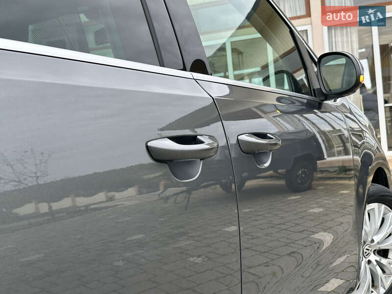 Минивэн Volkswagen Sharan 2015 в Дрогобыче