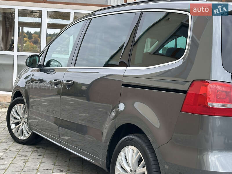 Минивэн Volkswagen Sharan 2015 в Дрогобыче
