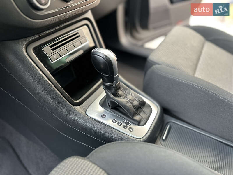 Минивэн Volkswagen Sharan 2015 в Дрогобыче
