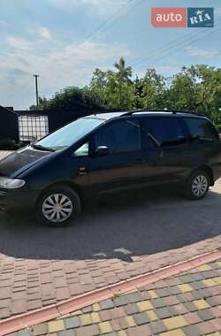 Минивэн Volkswagen Sharan 1996 в  фото 6 Минивэн Volkswagen Sharan 1996 в