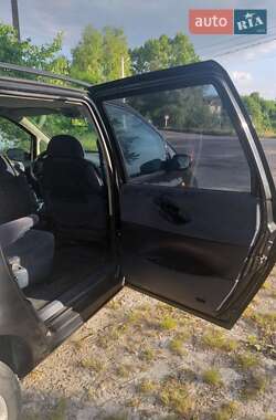 Минивэн Volkswagen Sharan 1996 в  фото 13 Минивэн Volkswagen Sharan 1996 в