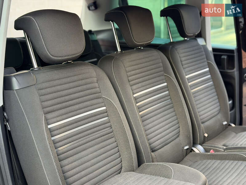 Минивэн Volkswagen Sharan 2014 в Ровно