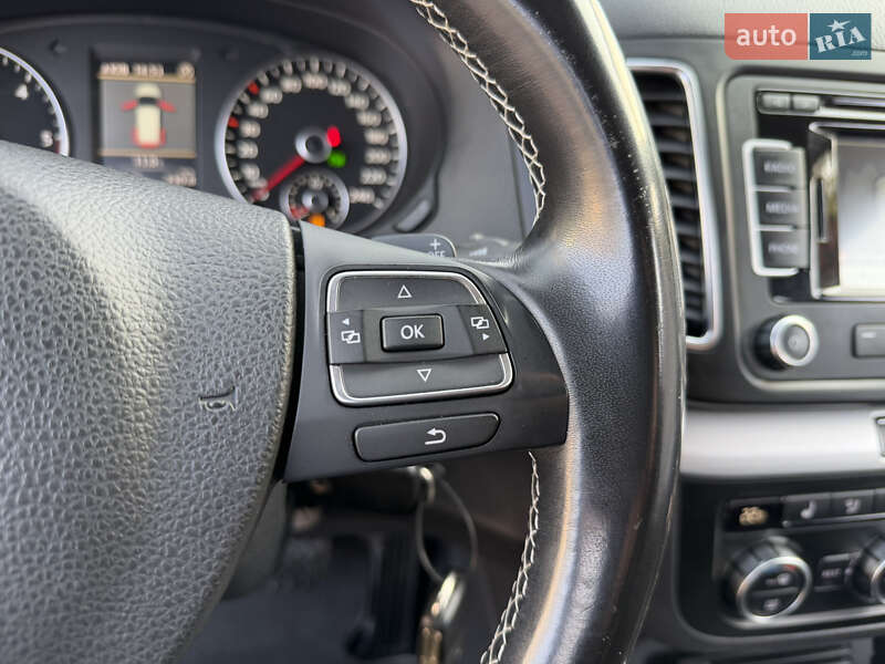 Минивэн Volkswagen Sharan 2014 в Ровно