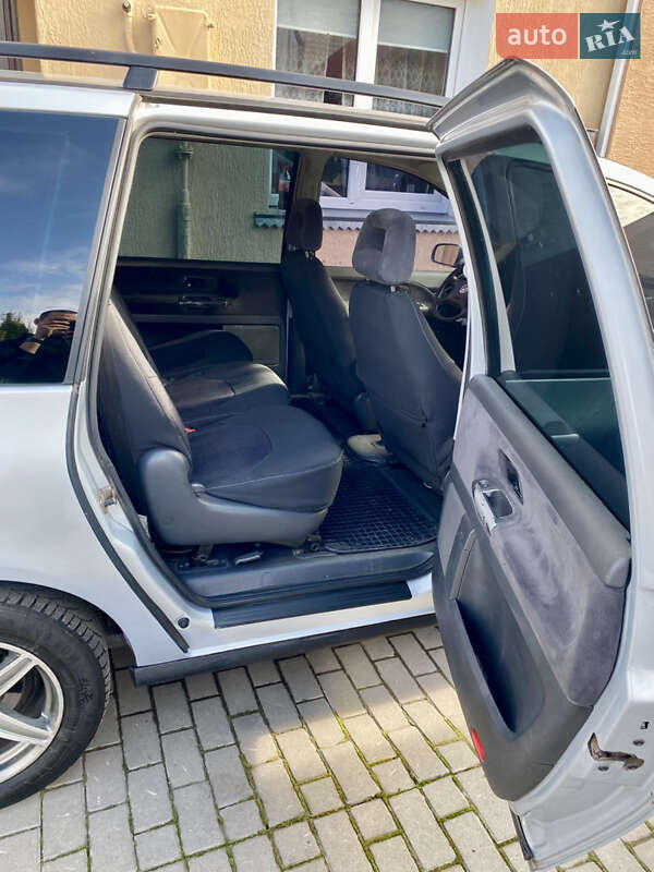 Мінівен Volkswagen Sharan 2002 в Нововолинську