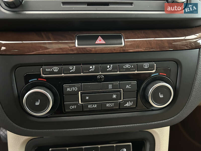 Минивэн Volkswagen Sharan 2011 в Белой Церкви