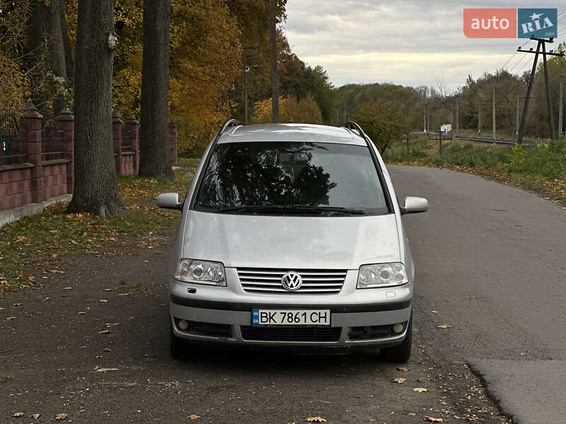 Мінівен Volkswagen Sharan 2001 в Рівному