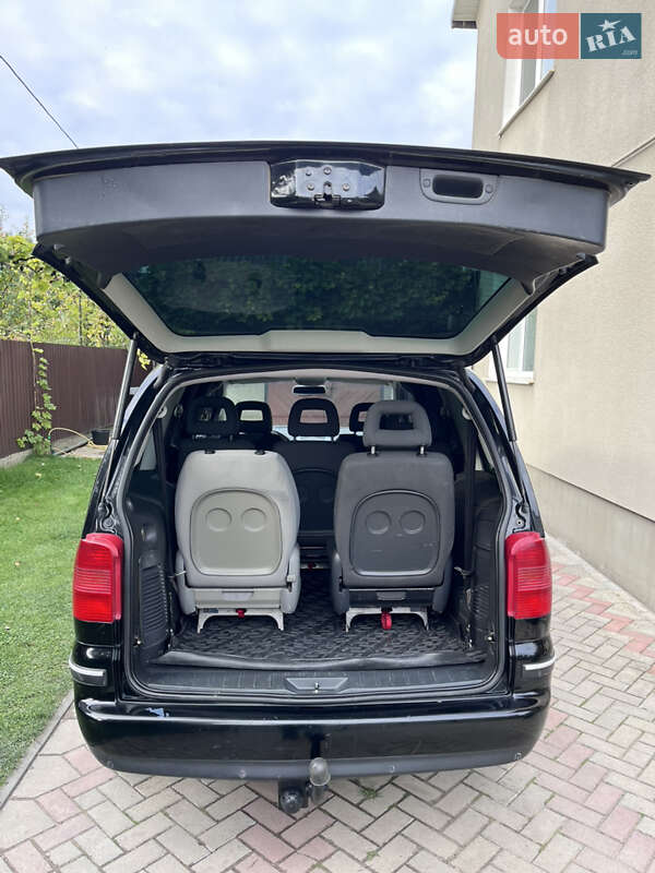 Минивэн Volkswagen Sharan 2003 в Шумске фото 24 Минивэн Volkswagen Sharan 2003 в Шумске