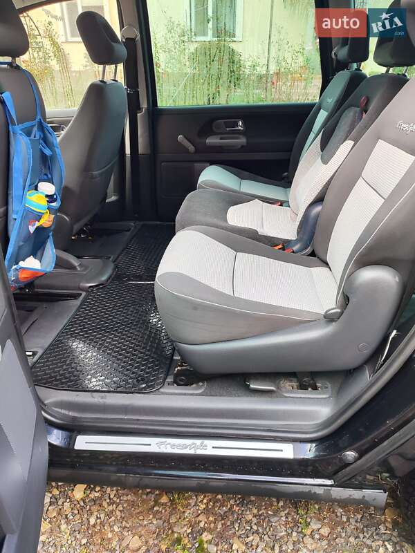 Минивэн Volkswagen Sharan 2007 в Борщеве фото 11 Минивэн Volkswagen Sharan 2007 в Борщеве