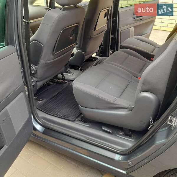 Минивэн Volkswagen Sharan 2008 в Ковеле фото 11 Минивэн Volkswagen Sharan 2008 в Ковеле