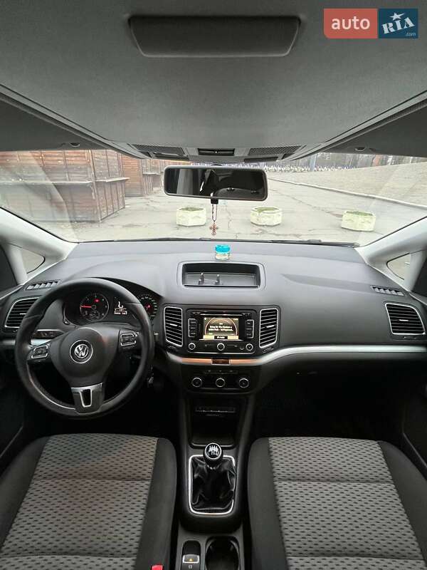 Минивэн Volkswagen Sharan 2011 в Шепетовке