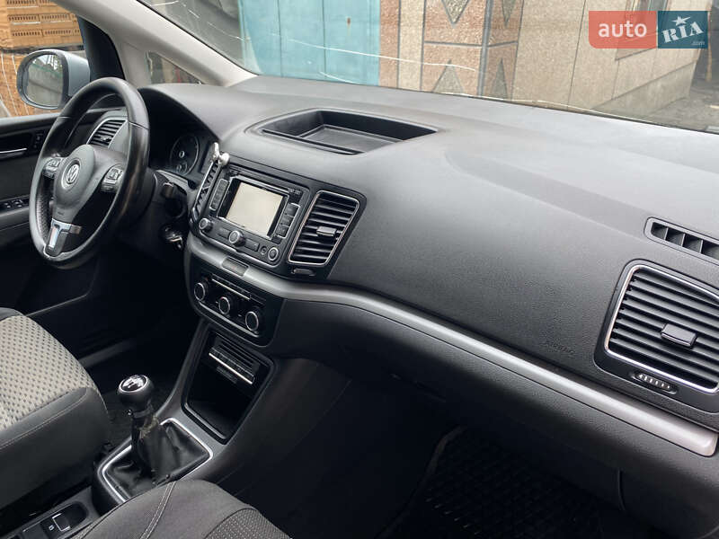 Минивэн Volkswagen Sharan 2011 в Доброславе фото 15 Минивэн Volkswagen Sharan 2011 в Доброславе