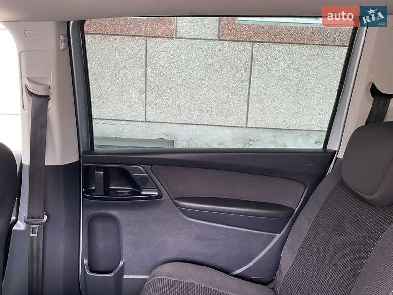 Минивэн Volkswagen Sharan 2011 в Доброславе фото 26 Минивэн Volkswagen Sharan 2011 в Доброславе